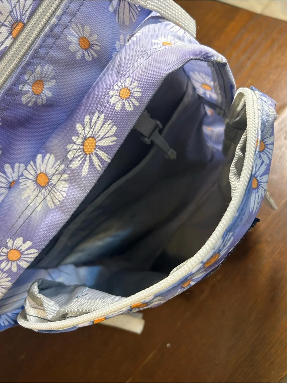 Jansport big student Light Blue Daisy Print Backpack. EXCELLENT CONDITION